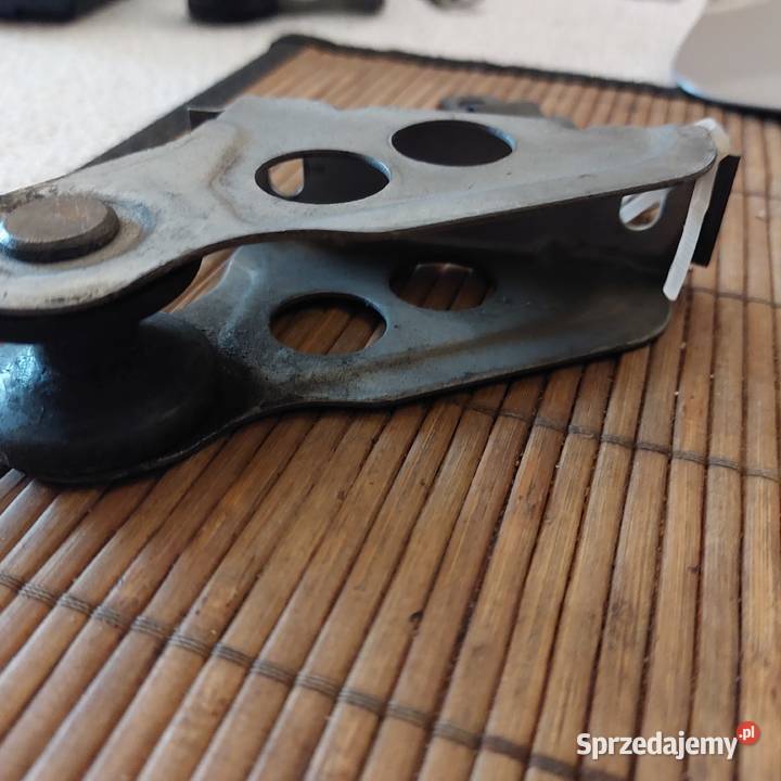 Ślizg rolka prowadząca maski Bmw e32 e34 e30