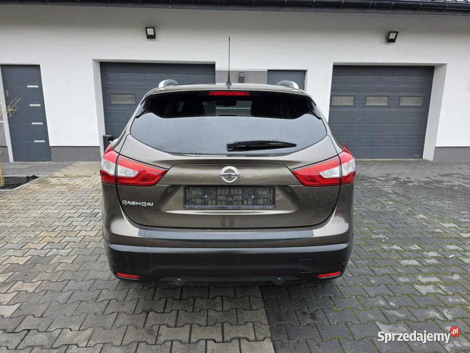 Nissan Qashqai kamera cofaniakamery nawigacja Żabno