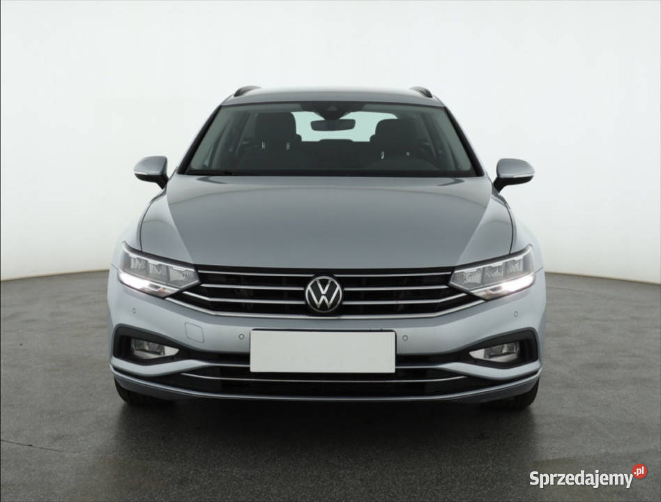 VW Passat 15 TSI srebrny mazowieckie