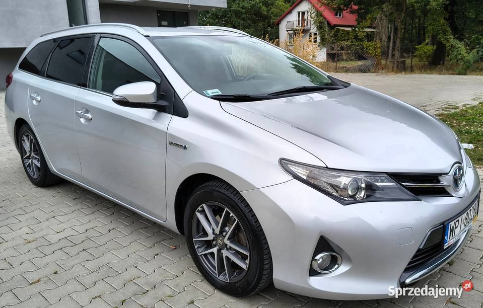 Toyota Auris II 18 Hybrid z LPG 15100 Zadbane i poduszka powietrzna mazowieckie Warszawa