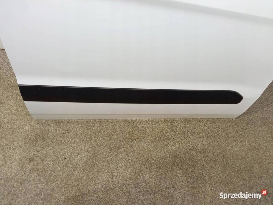 DRZWI PRAWE PRZÓD BS Ford Transit Courier I 2014 osobowe świętokrzyskie sprzedam