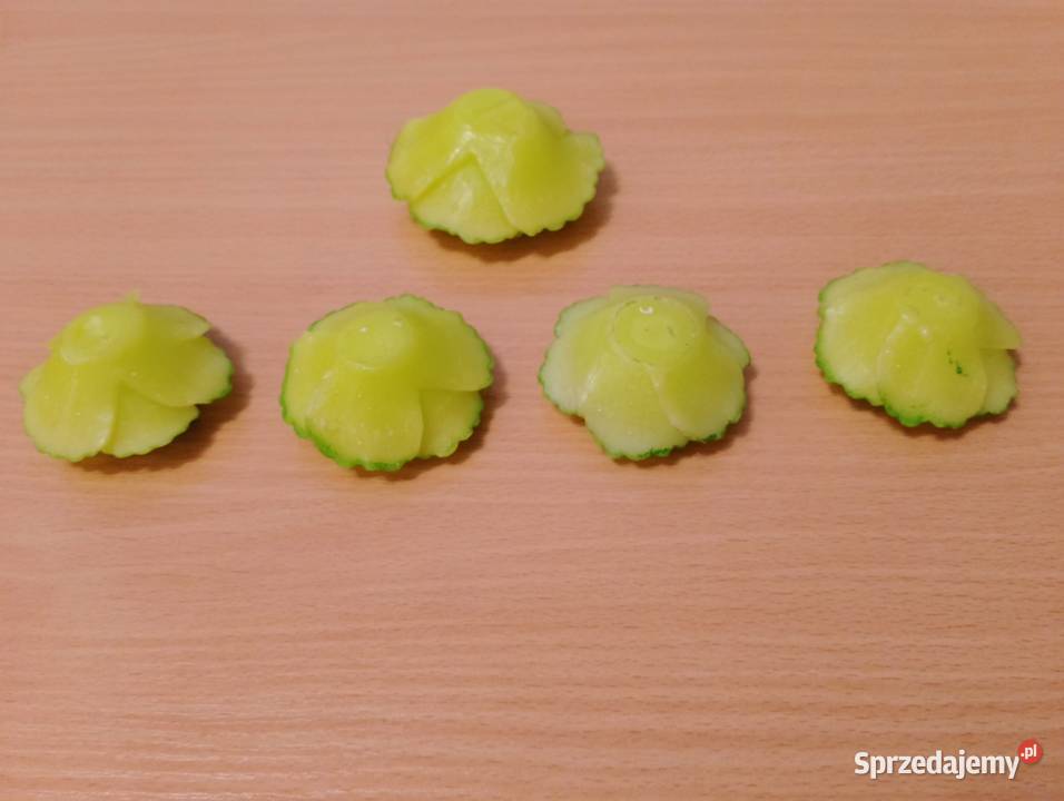 ŚWIECE pływające 5 sztuk zielone kwiatki wielkopolskie Złotniki