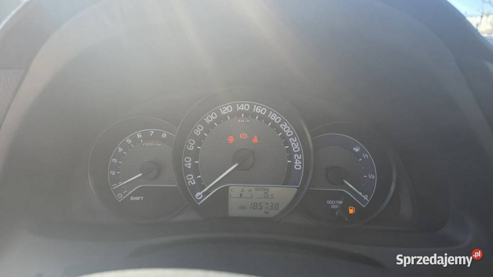 Toyota Auris climatronic ledy II 2012 100KM Lębork