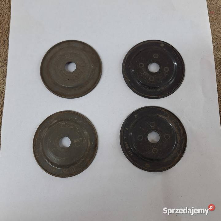 VW Garbus kołnierz mocownia pasów bezpieczeństwa osobowe Gołków