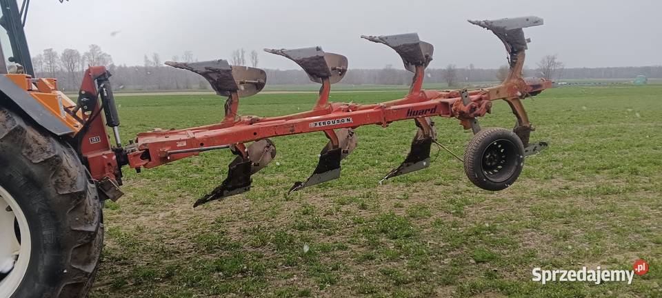 Pług MF HUARD 365 4x36 Zbuczyn