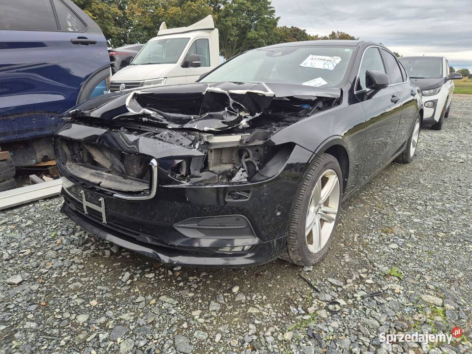 Volvo S90 2017 20 FWD zadbana uderzeniu w Żórawina