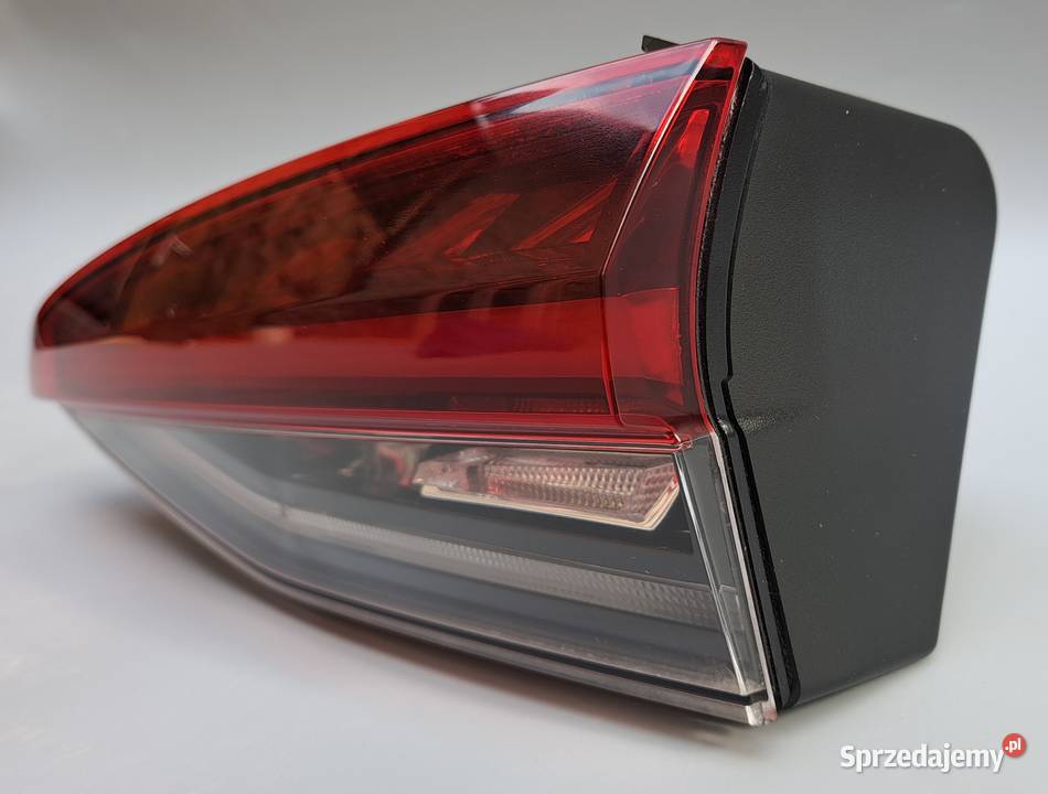 Lampa Tylna Prawa Wewnętrzna Skoda Octavia IV osobowe Lampy tylne Mielęcin