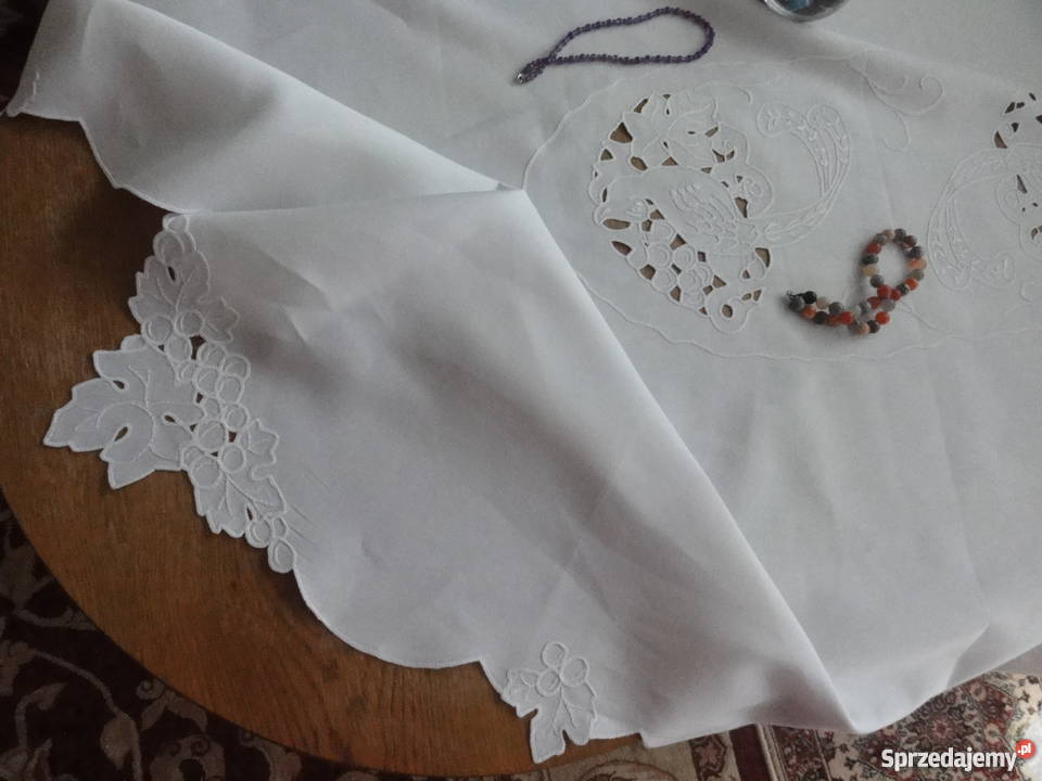 Obrus z pawiem i winogronami rękodzieło ręcznie Obrusy i serwety Lublin sprzedam