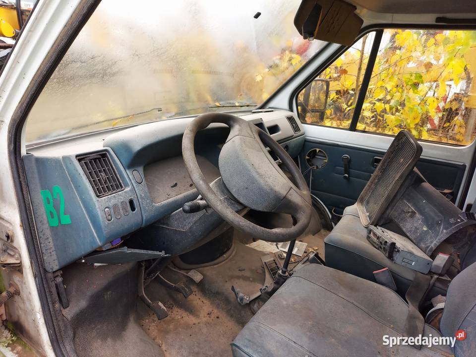 Renault Trafic TF1M Dzierzążnia