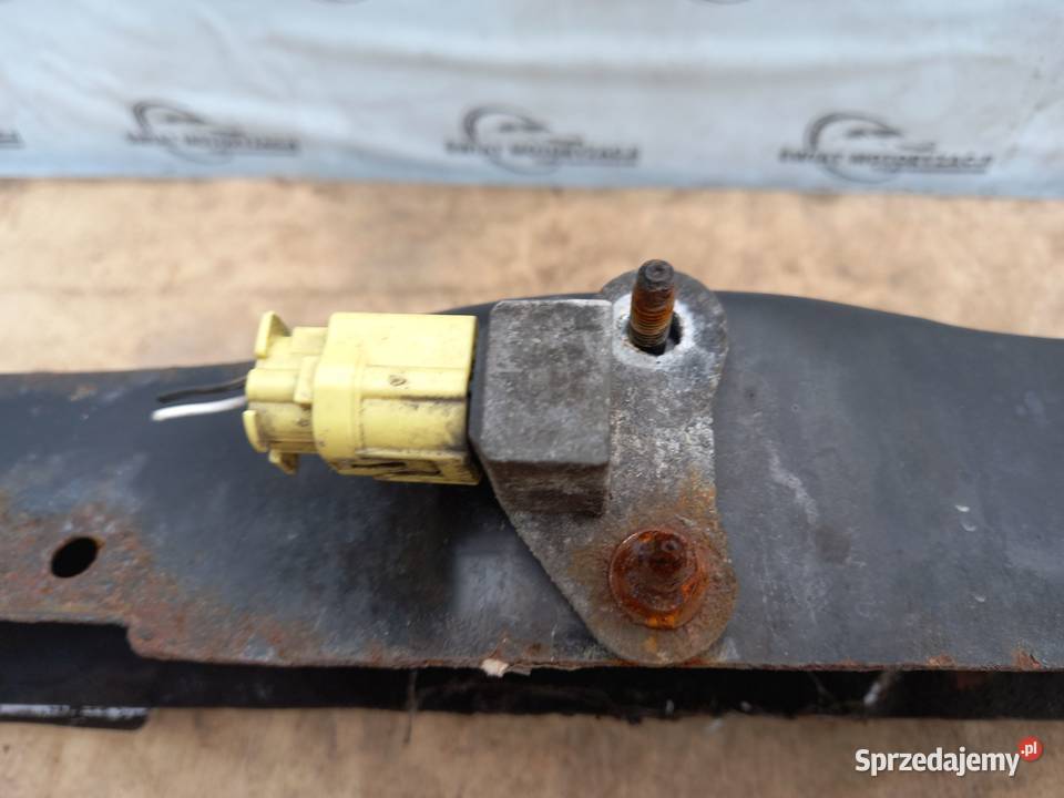 NISSAN QASHQAI I J10 07r pas przedni wzmocnienie sprzedam