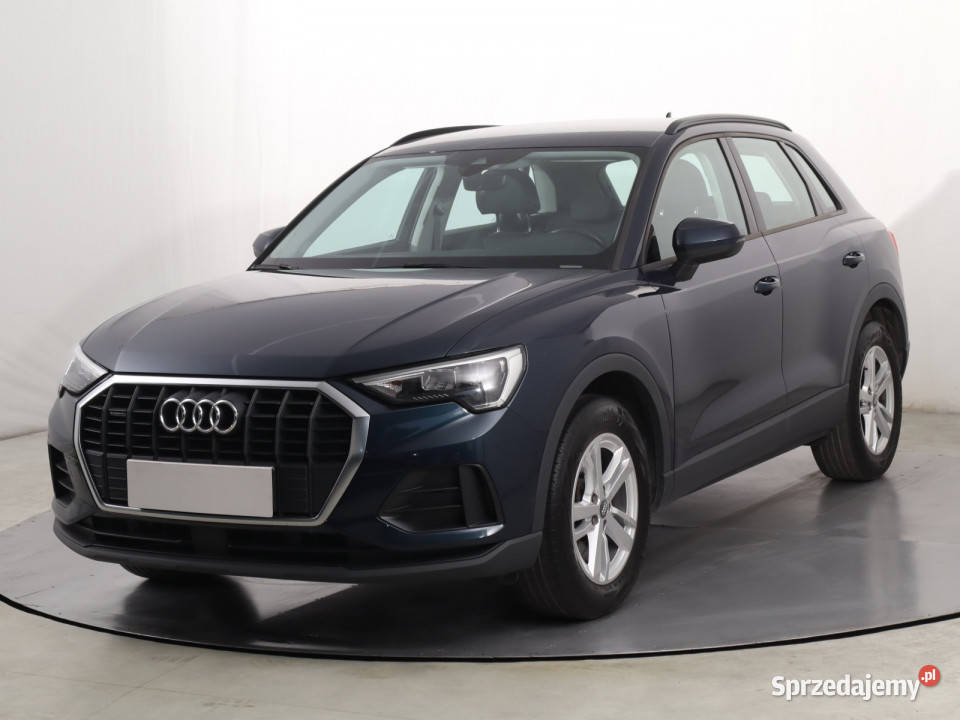 Audi Q3 40 TFSI niebieski Motoryzacja