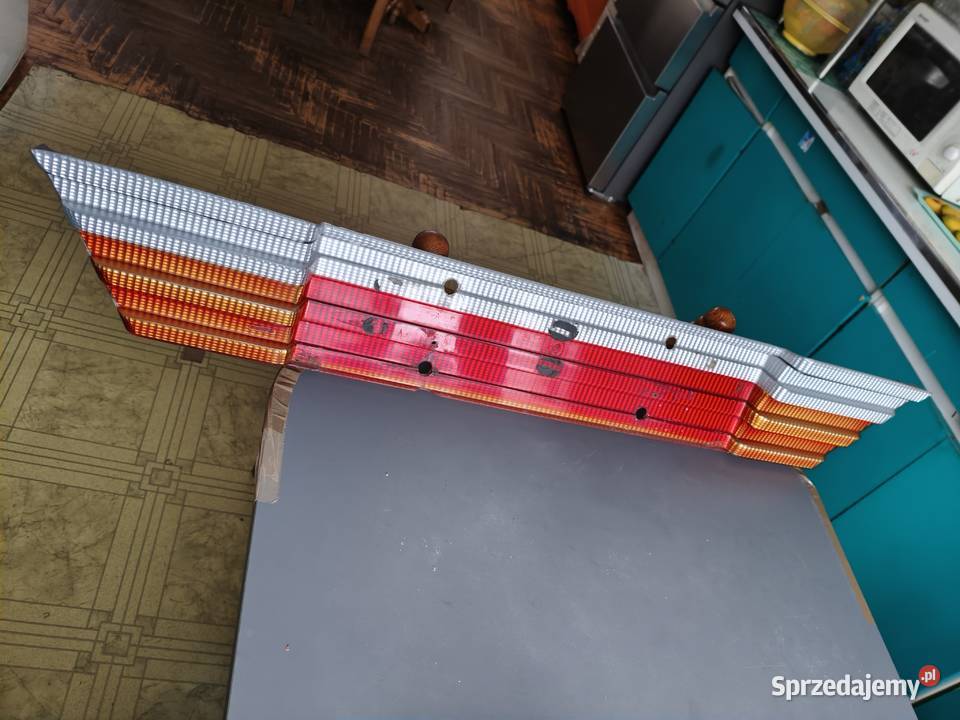 Mercedes W124 blenda klapy tylnej 124 Skarżysko-Kamienna