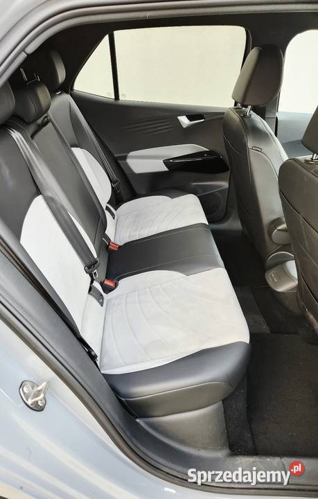 Obserwuj Volkswagen ID3 Moon Stone Gray 58kW 204 Puszczykowo