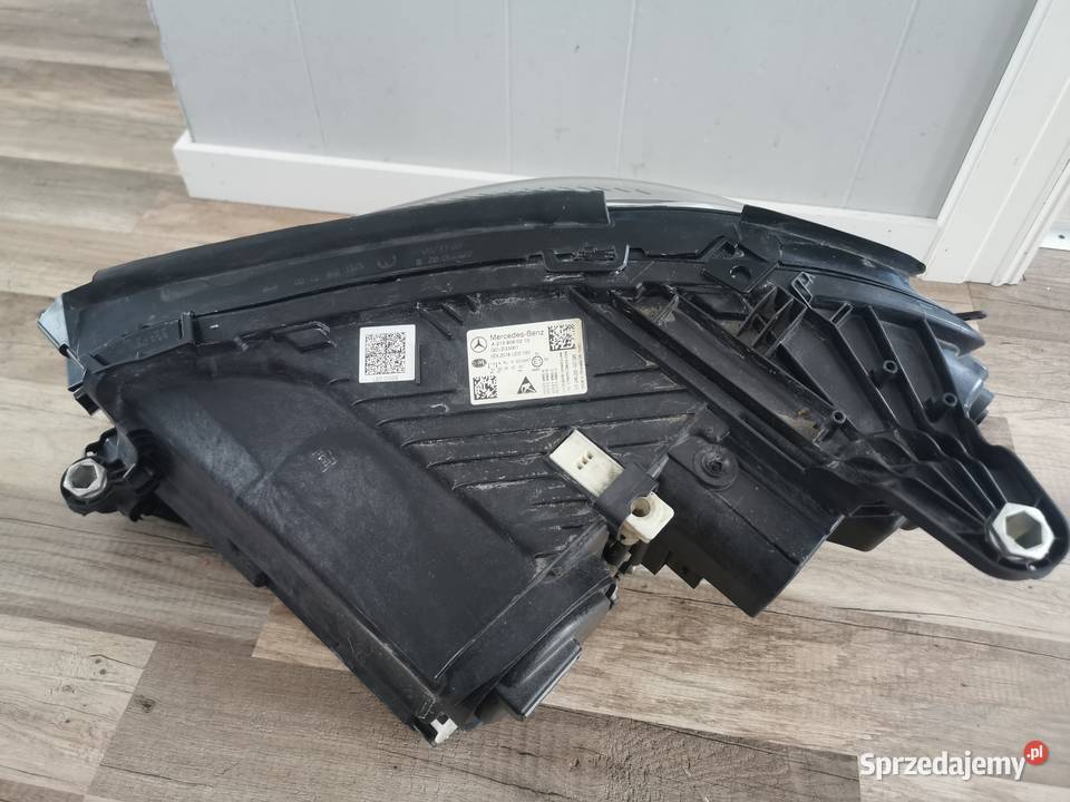MERCEDES E KLASA W213 LAMPA PRZEDNIA PRAWA Pielgrzymka