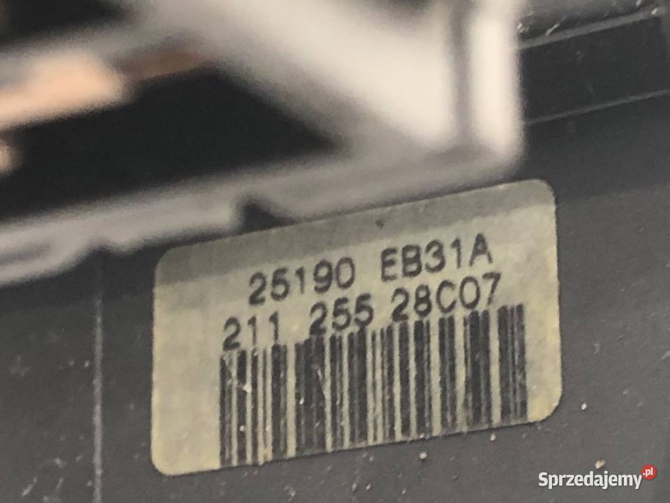 PRZEŁĄCZNIK REGULACJI LUSTEREK NISSAN PATHFINDER osobowe