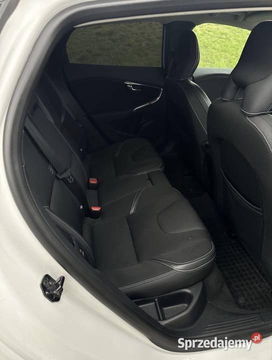 Volvo V40 2012r 20diesel najbogatsze wyposażenie ABS Międzyrzec Podlaski