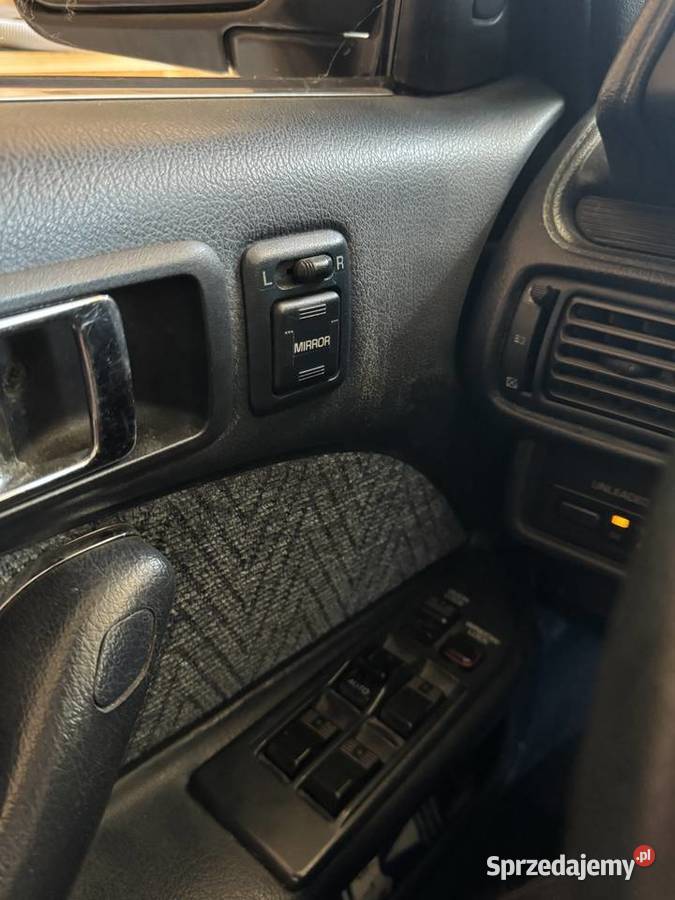 Toyota Camry 1986r Japoński klasyk Rok produkcji 1986 Chrząchówek sprzedam