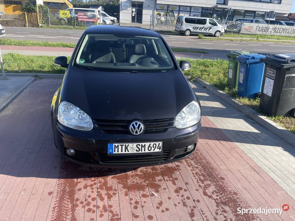 Sprzedam golfa 5 16 benzynagas światła przeciwmgielne Golf pomorskie