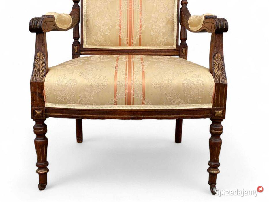 Pięknie rzeźbiony stary fotel eklektyczny orzech Gryfice