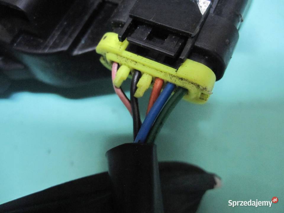 SANTA FE II 09r zamek klamka zewnętrzna drzwi osobowe świętokrzyskie