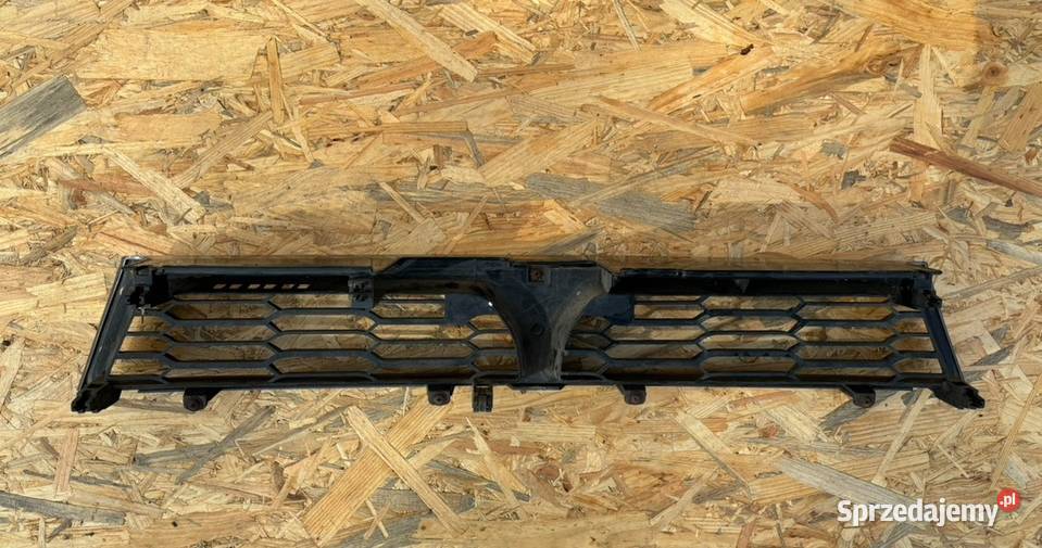 GRILL ATRAPA MITSUBISHI GALANT VIII 8 mr441120 osobowe Bielsko