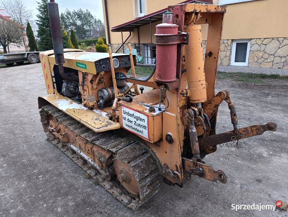 Sprzedam traktor gąsienicowy Massey Ferguson Massey Ferguson Markuszowa