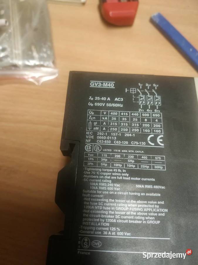 Wyłącznik silnikowy GV3M40 2540A AC3 małopolskie Olkusz