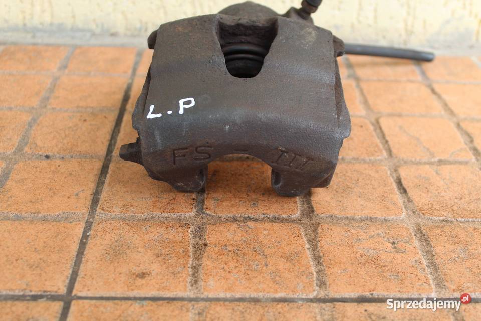 ZACISK HAMULCOWY LEWY PRZÓD VW BEETLE 20B osobowe