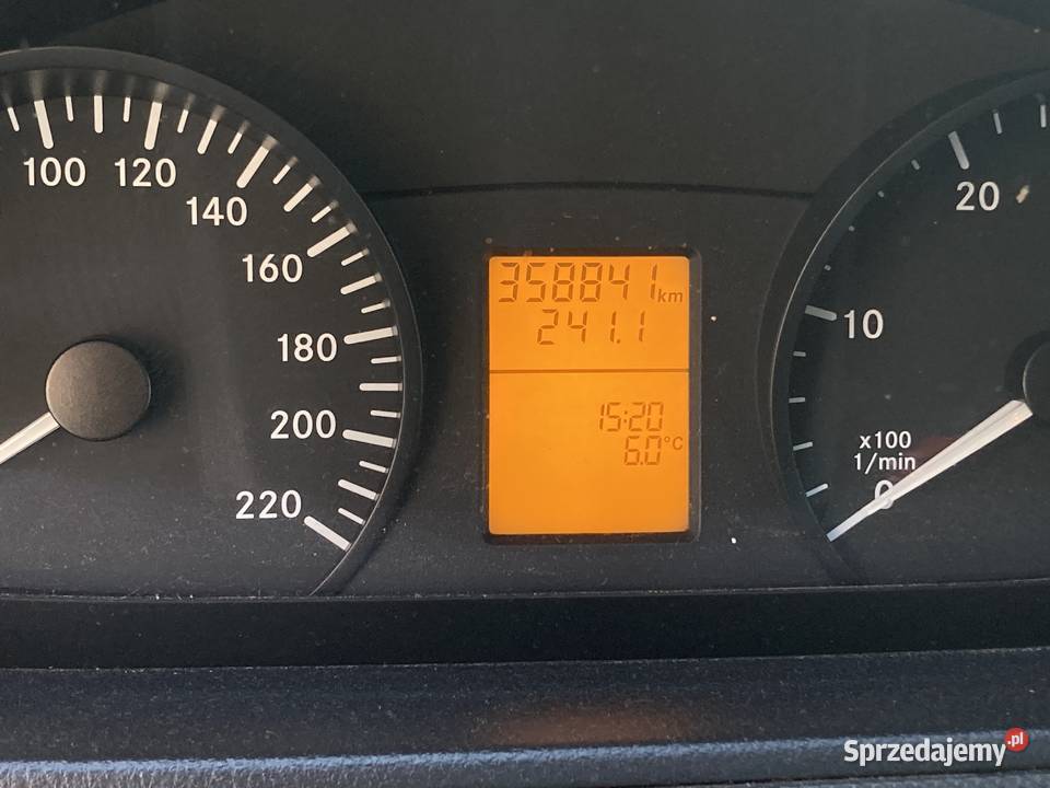 Mercedes Vito 116 CDi Tourer W639 Webasto 9 Osob Libiąż