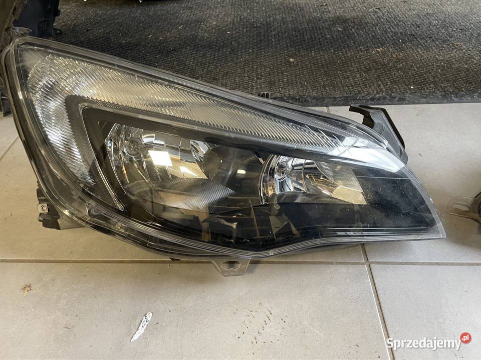 Opel Astra J reflektor przód kpl Kozubszczyzna sprzedam