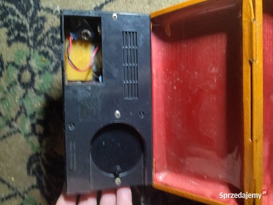 Stary zegar i radio CIECH Olsztyn sprzedam