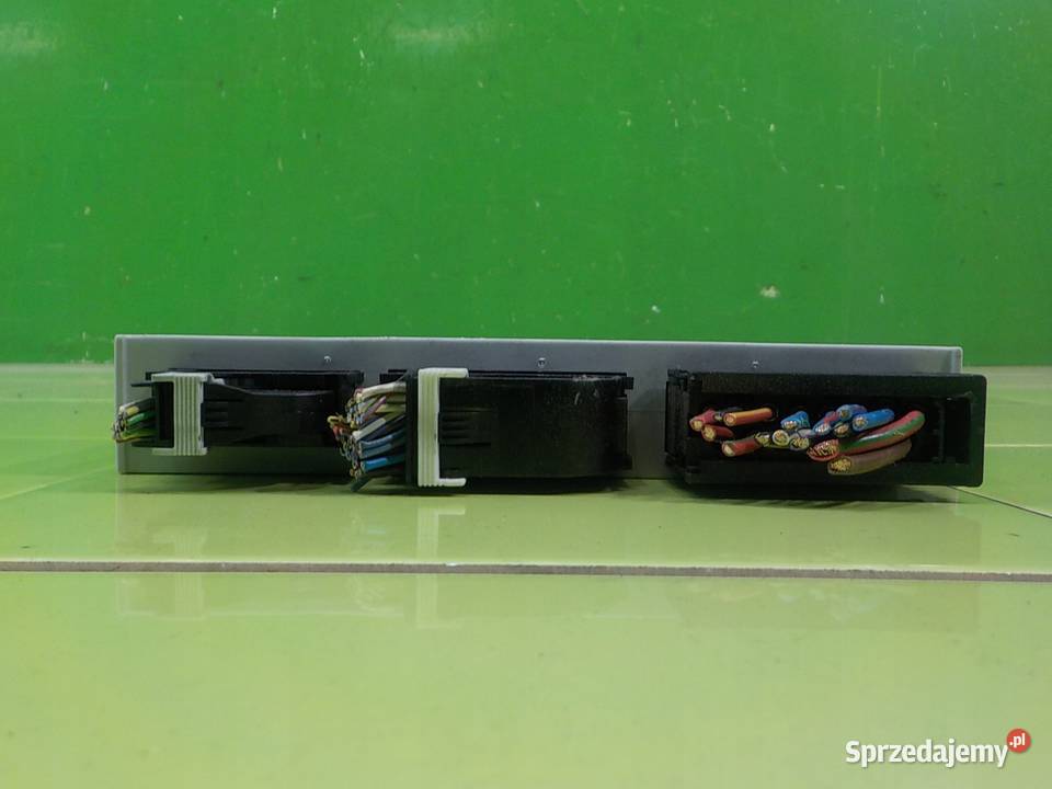 BMW X3 E83 25 B 06r 5D modul sterownik komfortu Wyposażenie elektryczne Suków