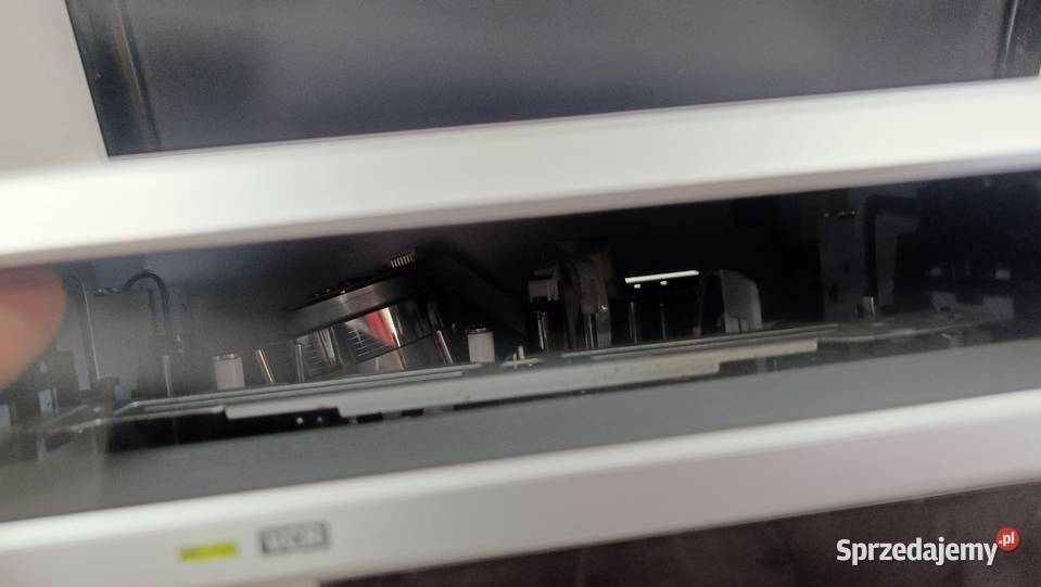 FERGUSON FVD100 Odtwarzacz Combo bez pilota Magnetowidy