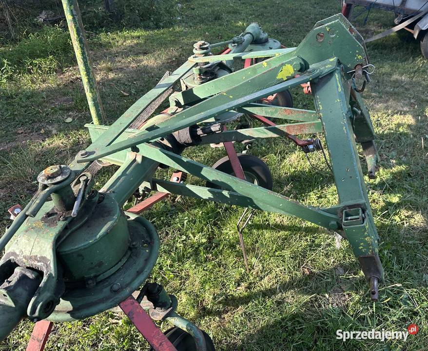 Sprzedam przedsąsarke 4 gwiazdowo Maszyny rolnicze Sadowne sprzedam