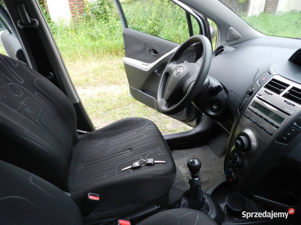 Toyota Yaris II LIFT 133 VVTi DUAL 101 6biegów immobilizer wielkopolskie Puszczykowo
