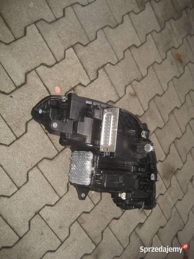 bmw x1 u11 ix1 2226r lampa przód prawa lewa full Rakoniewice sprzedam