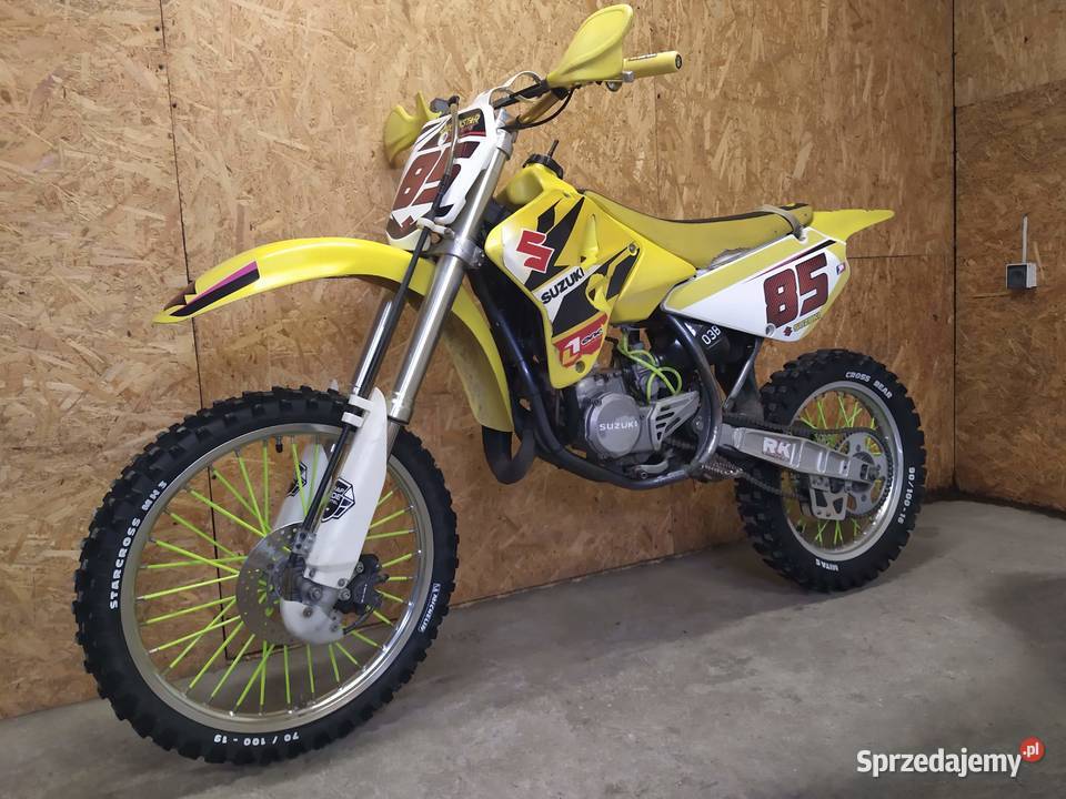 Sprzedam ładne suzuki rm 85 z roku 2004 2t