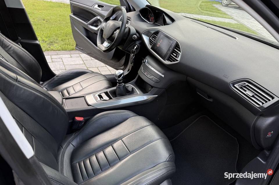 Peugeot 308 BlueHDi 130 Allure Pack skórzana tapicerka Bliżyn