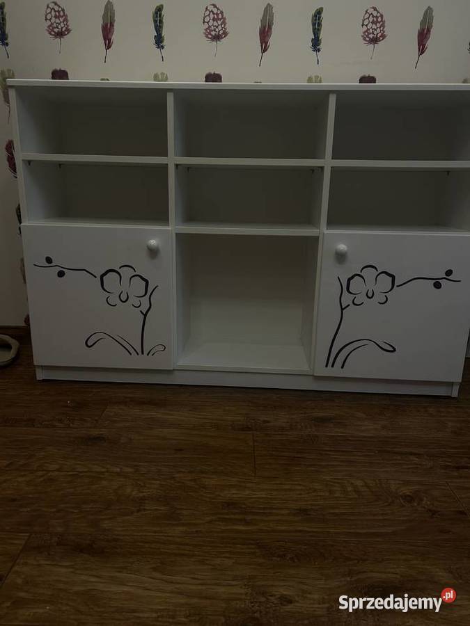 Sprzedam białą komodę toaletkę małopolskie Tarnów