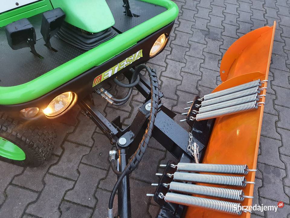 Kosiarka komunalna Etesia H124DX 4x4pług hydraul Spalinowe Kobiele Wielkie