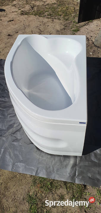 Wanna narożna firmy Sanplast 90x140 z Syfonem Turek
