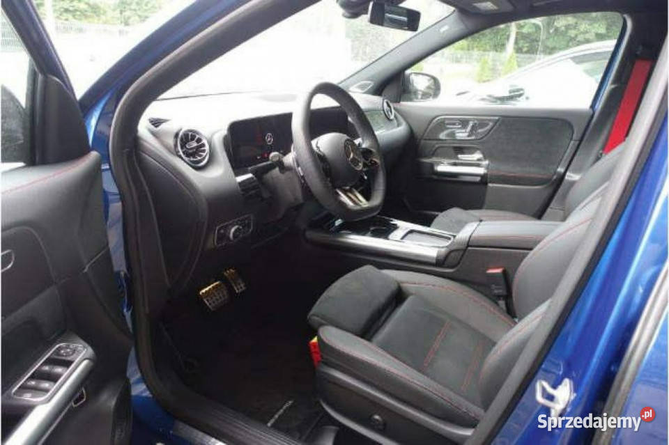 Mercedes inny Komorniki