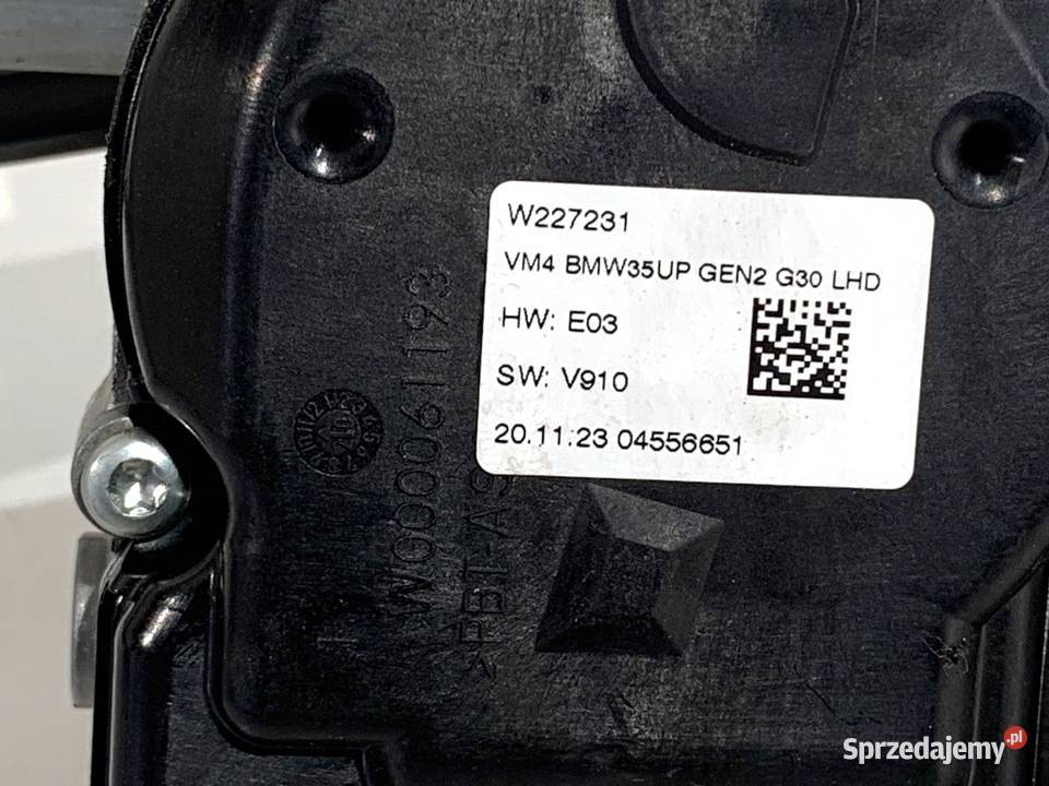 MECHANIZM WYCIERACZEK PRZÓD BMW G30 W224097