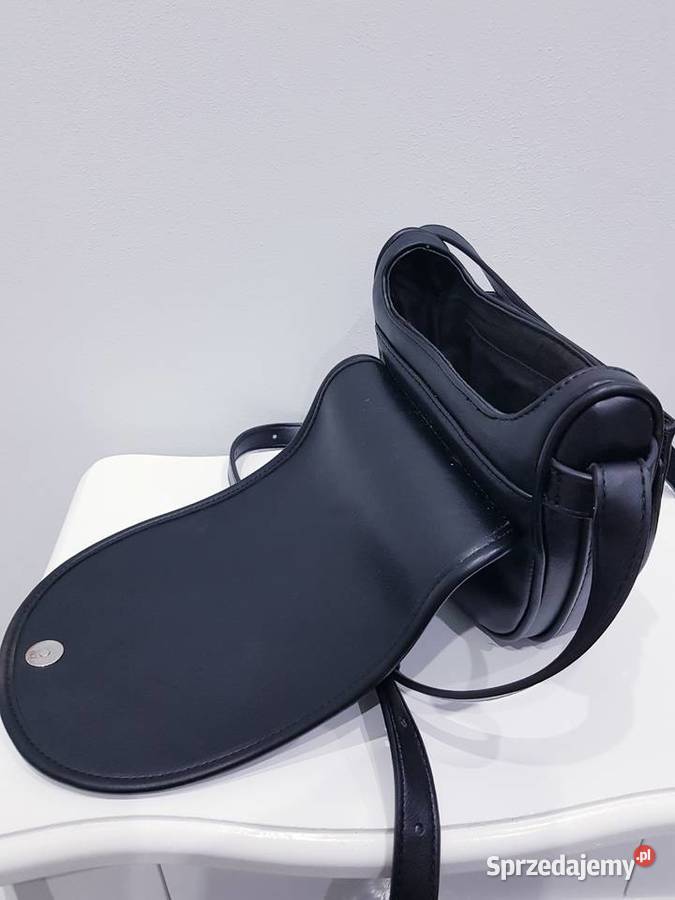 Elegancka nie duża torebka listonoszka OCHNIK sprzedam