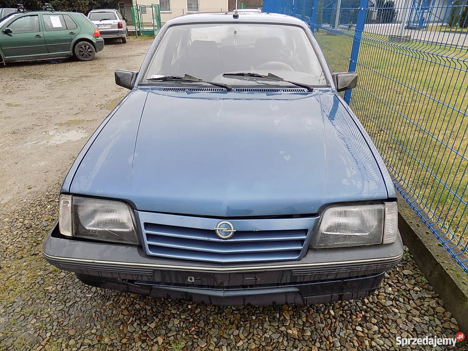 Opel ASCONA RECORD MANTA Silnik z osprzętem 16 małopolskie