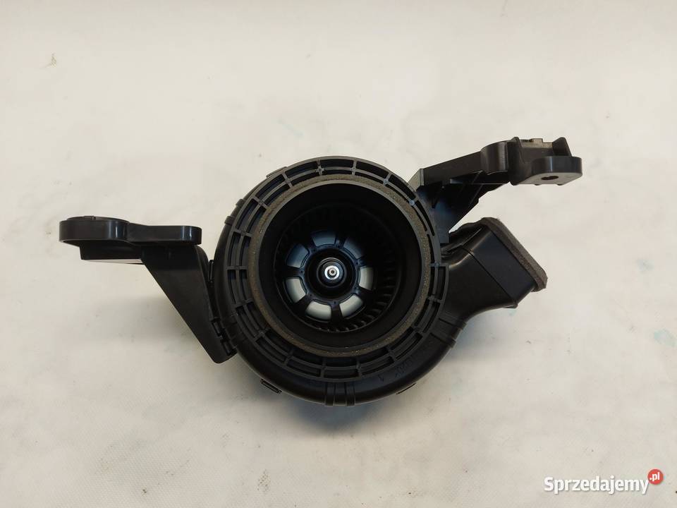 LEXUS RX500H V 5 2023 WENTYLATOR BATERII PRAWY