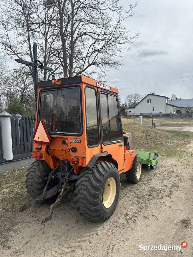 Mini Ciągnik Holder P70 z szczotką
