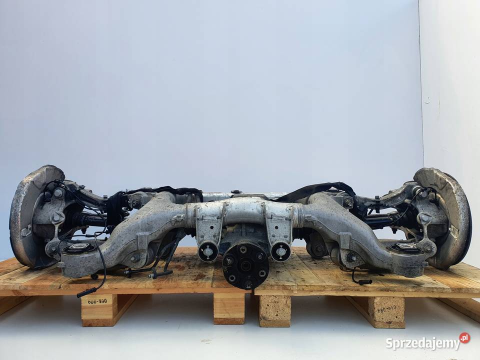 BMW F01 44 BI TURBO 750 TYLNE ZAWIESZENIE