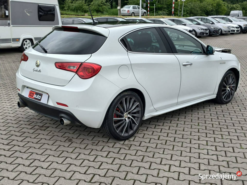 Alfa Romeo Giulietta quadrifoglio17 turbo 235 Kęty