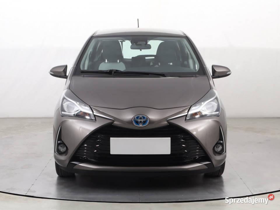 Toyota Yaris 15 Hybrid Katowice